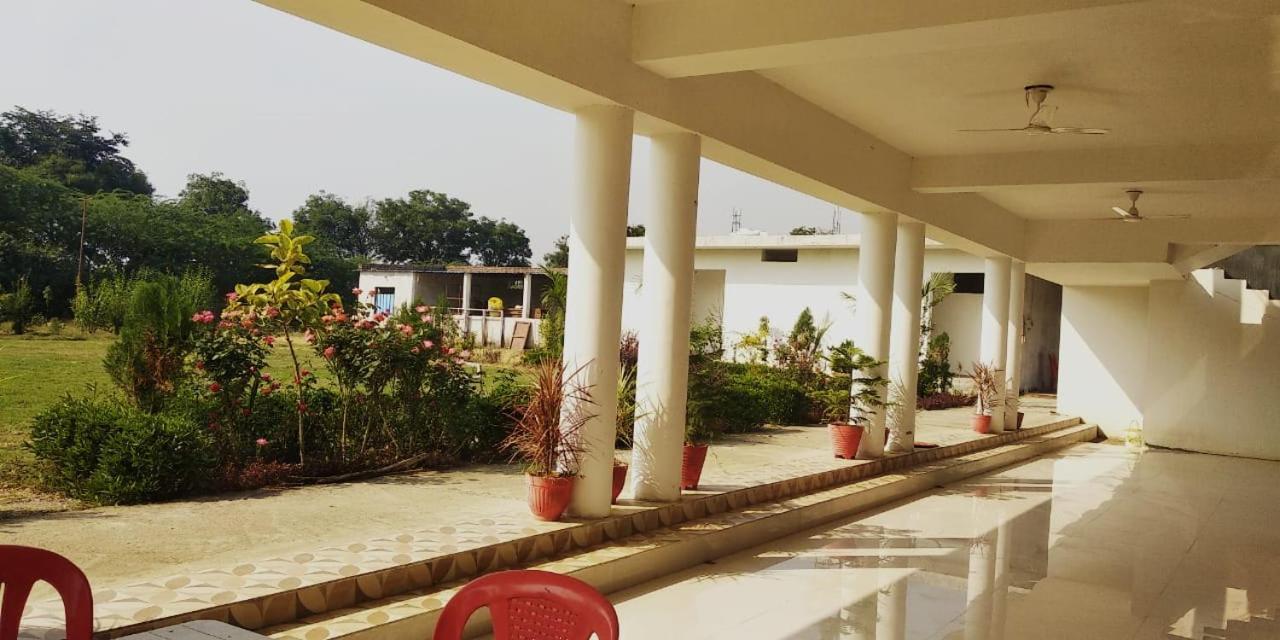 Radha Rani Mahal Khajuraho酒店 外观 照片