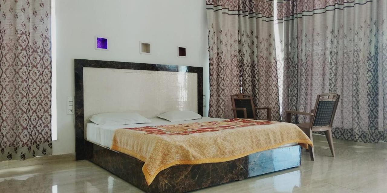 Radha Rani Mahal Khajuraho酒店 外观 照片